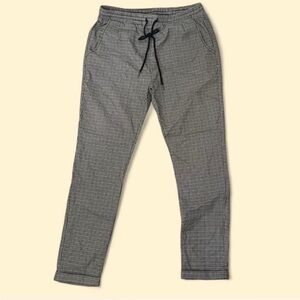 Stylish Women’s Checkered Dress Pants